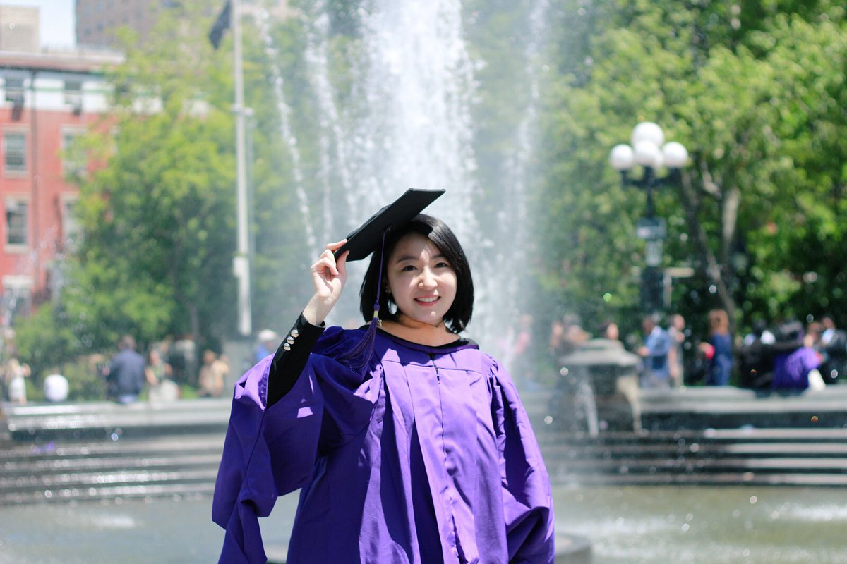 Ecoconut_Ran's tweet photo. Happy Graduation! #NYU #Tbt #graduation #nyuclass2017 #happygraduation #yankee stadiumhahaha https://t.co/vJaRCQXKwg