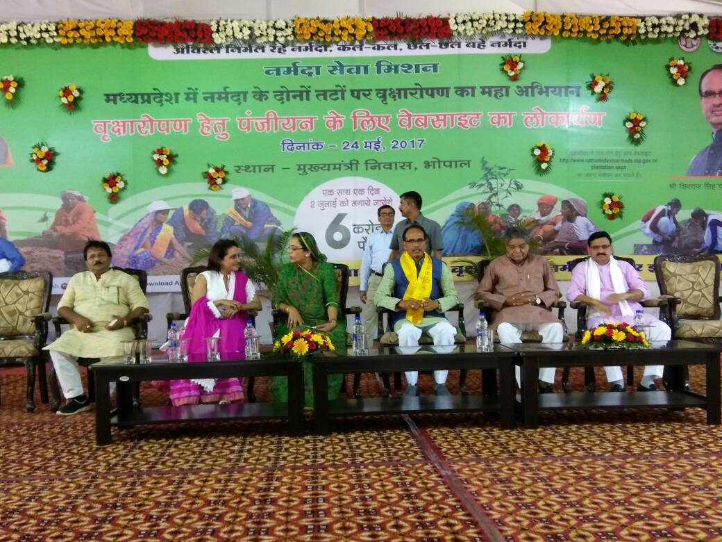 namamidevinarmade tweet media