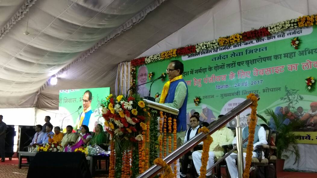 namamidevinarmade tweet media