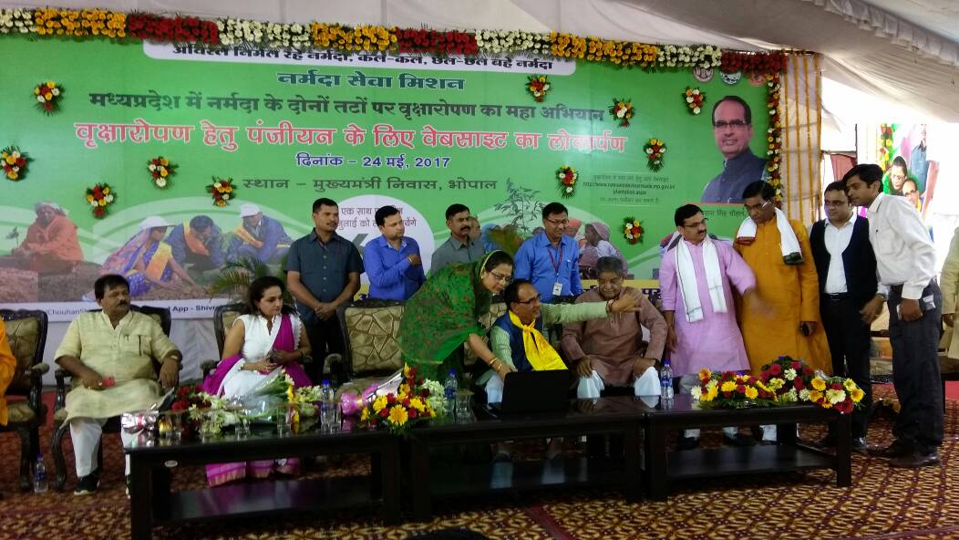 namamidevinarmade tweet media