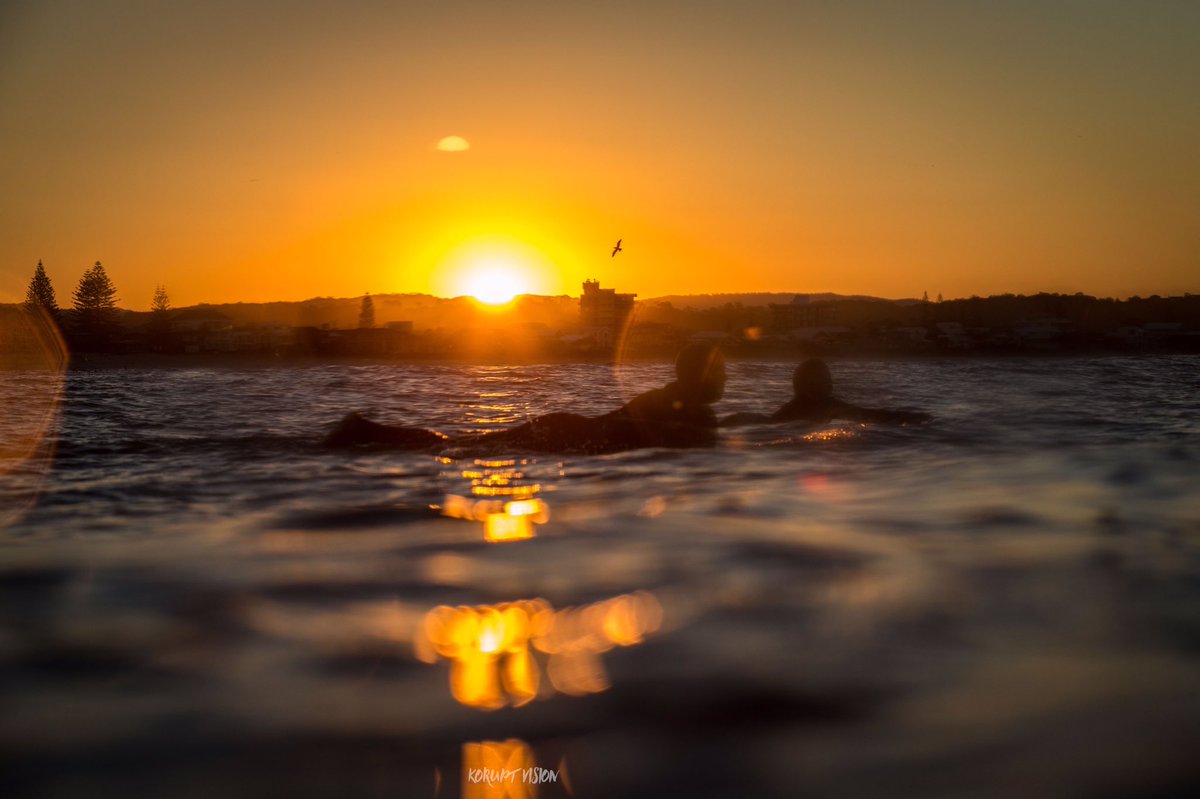 NON stop... image gallery is live at koruptvision.com take a look.

#GoldCoast #Currumbin #thisisqueensland 

<a href="/Queensland/">Queensland Australia</a> @destgc