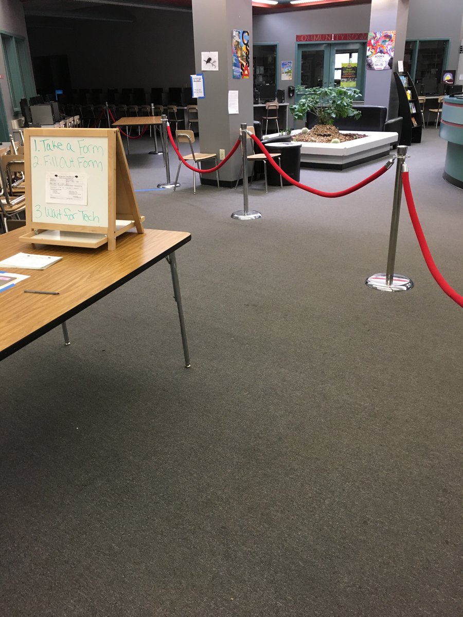 mccandlesslib's tweet photo. Seniors: we are ready for you! Chromebook return is tomorrow! https://t.co/xtzAro9xn5