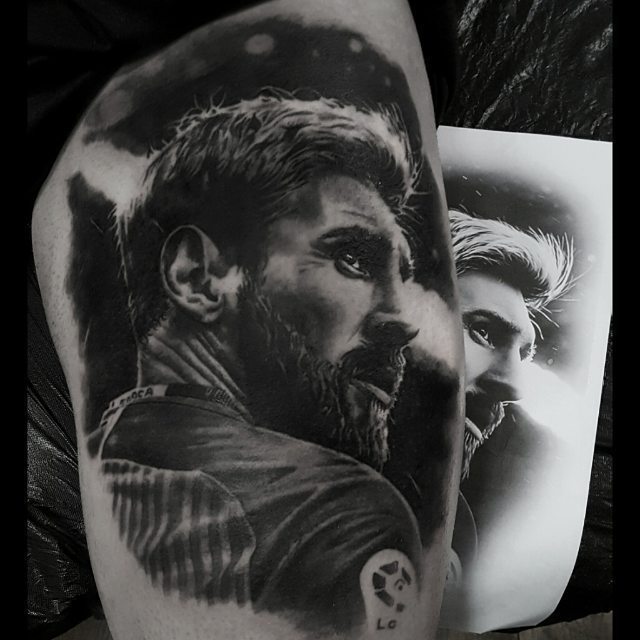 Tattoocyn's tweet photo. #Tattoo from #Tattoocyn #Instagram #Tatuajes #Inked #Aftercare #Tattooed #Tattoos #TatuajeIntenso #Art #Ink https://t.co/nufTN2UF9F