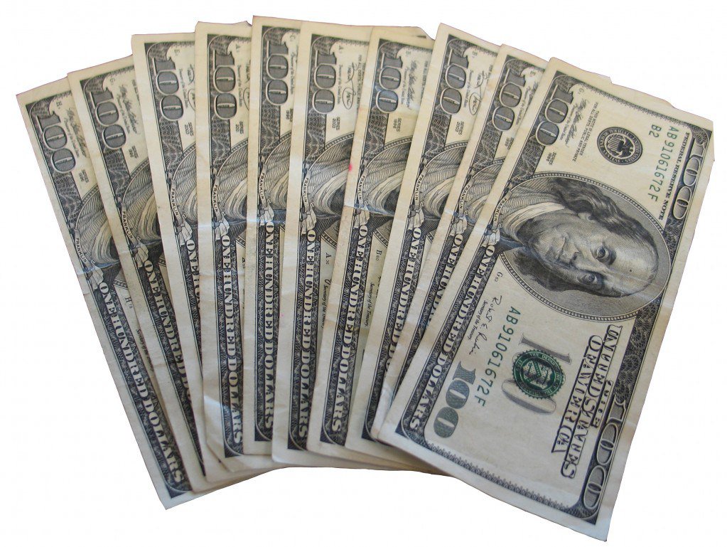 Как выглядит тысяча долларов. Как выглядит тысяча долларов. 1000 долларовая банкнота. Как выглядит тысяча долларов. 1000 долларовая купюра сша.