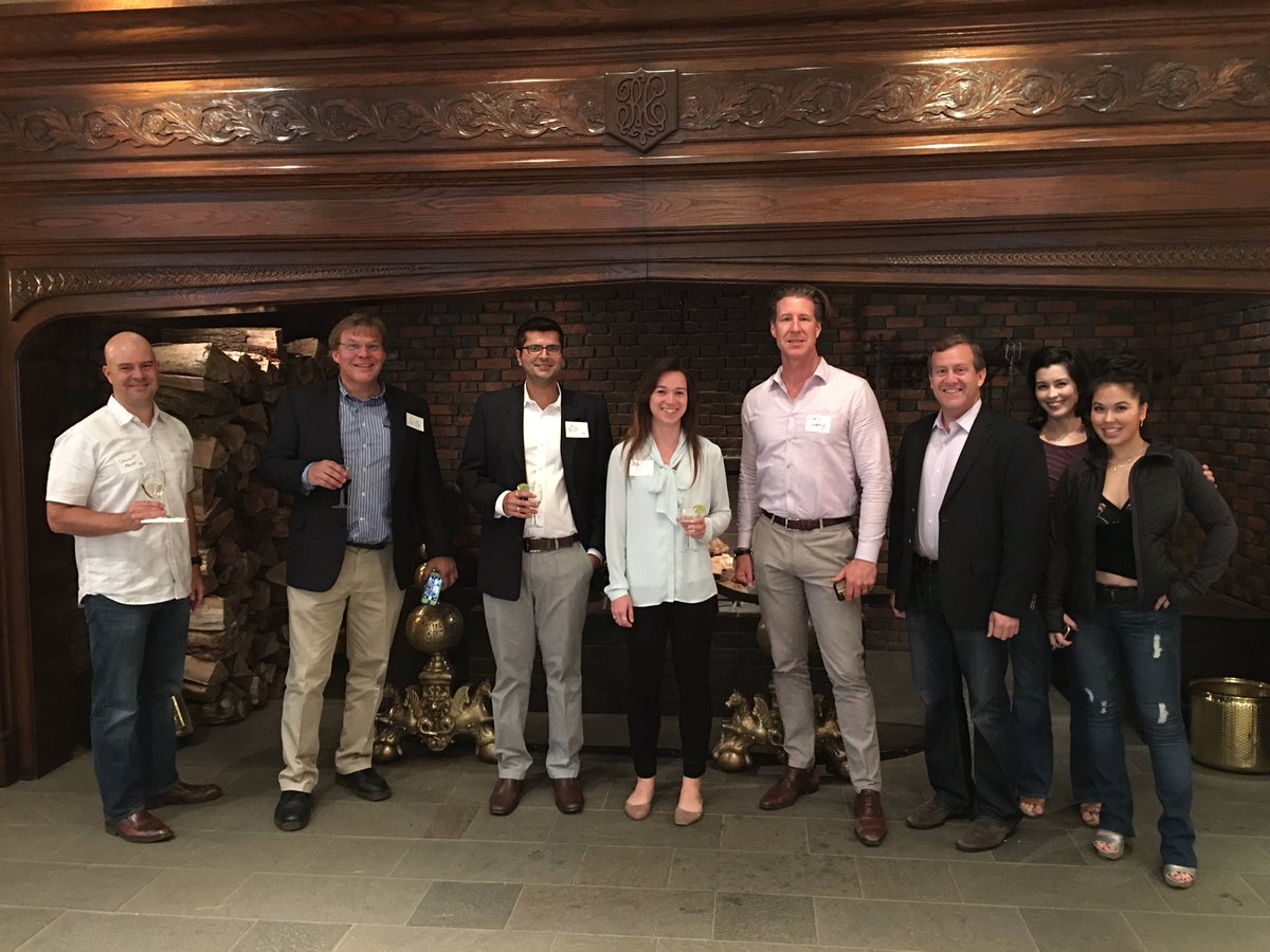 MatthewTemple's tweet photo. Thank you @KelloggSchool alumni, @Microsoft, @eliusive1 &amp; @riyaz_vazir for hosting our Reinventing Your Career Workshop in Seattle. https://t.co/bcKQC9jCm4