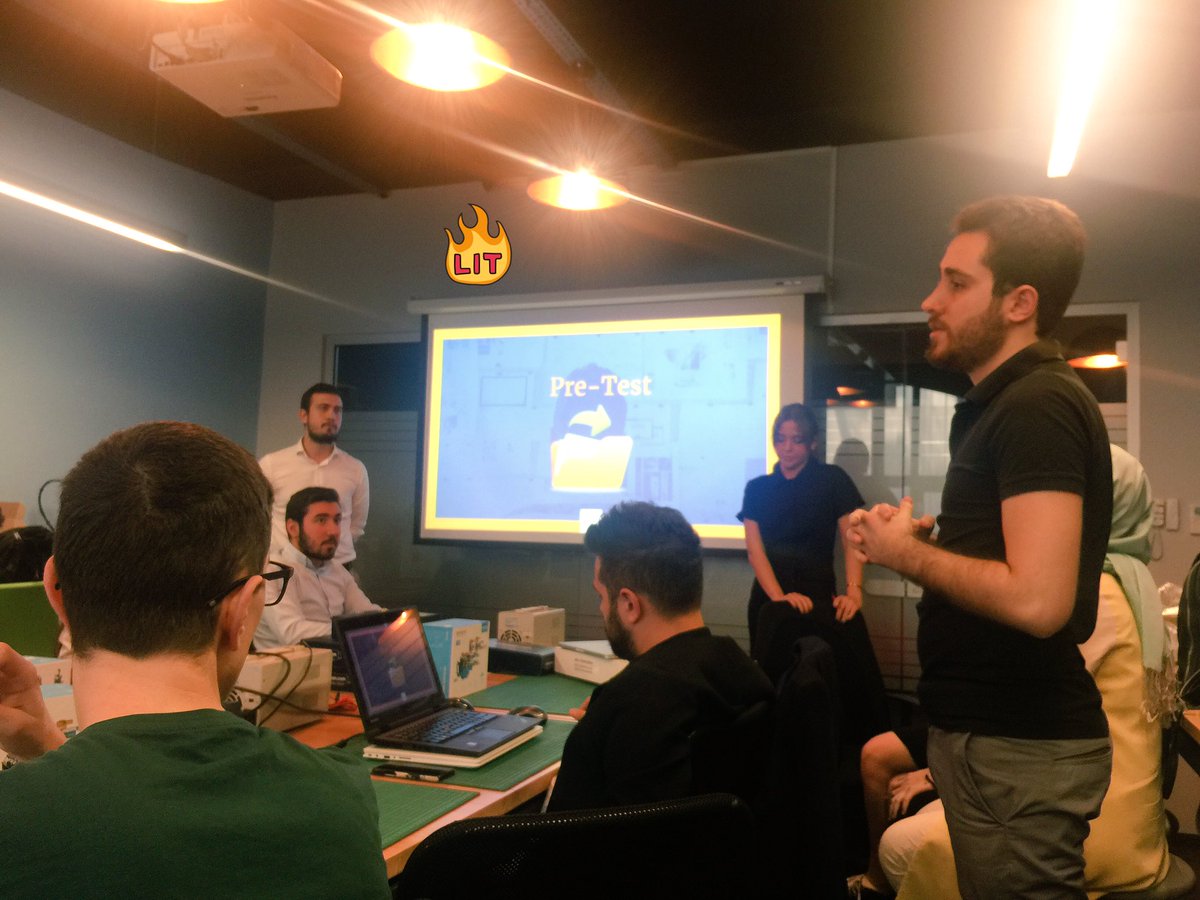 YavuzSamur's tweet photo. #cpase lisans bitirme projelerini @bauceit ogrencileri anlatiyor #arduino #kodlama #programlama #algoritma #mufredat #dersplani @bauebf https://t.co/CWFedhBuZR