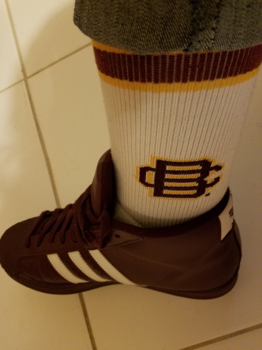 TeresaMMajor's tweet photo. If you're going to represent....go ALL In! It's "school spirit" day! 
Room 212 #TeamLaVonia 
#seasonofleadership https://t.co/kwWvTAzxqB