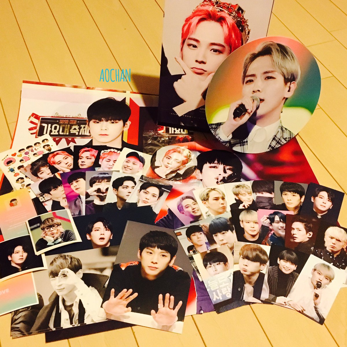 ao_72_'s tweet photo. 帰ったら届いていました(*´꒳`*)
かっこいいヒムチャンがいっぱいで感動してますㅠㅠㅠㅠㅠ
色々とありがとうございました♡

감사합니다♡

@rainynight_jp @rainynight_0419 https://t.co/ko9MBub4HA