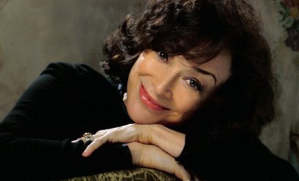 Happy birthday (RIP) to a wonderful star of the small screen, Emmy-nominee Dixie Carter! 