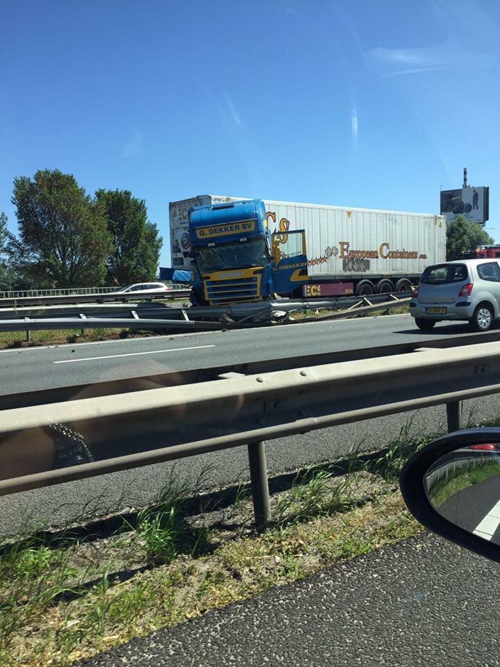 #Ongeluk richting #Rotterdam #file file file!!!