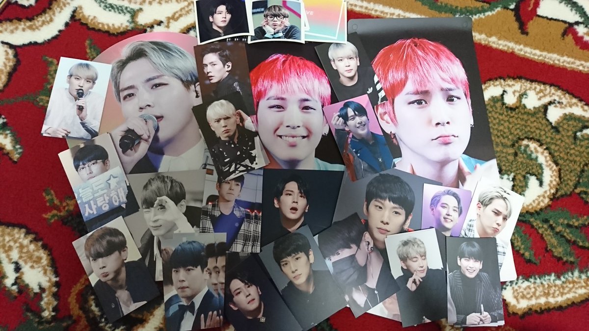 Mckeeeee_914's tweet photo. こんばんは🌃🌠
帰宅したら、届いてました！！！！
たくさんのHimchanに囲まれて幸せです💞
소중히합니다٩(๑❛ᴗ❛๑)۶

감사합니다(*´︶`*)♡Thanks!

@rainynight_jp @rainynight_0419 https://t.co/KmV3QsTNR8