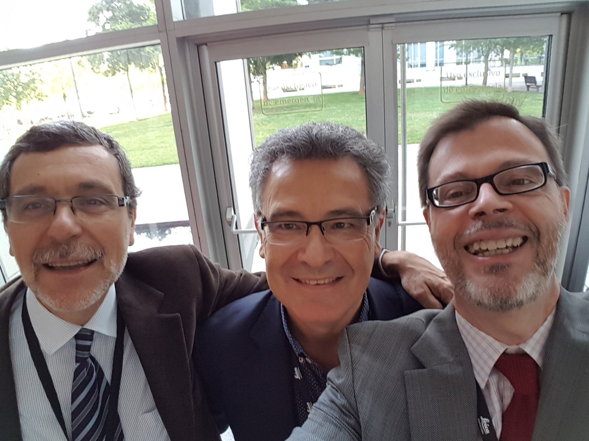 EnriquedeAlava's tweet image. El presidente actual @EnriquedeAlava , con el nuevo presidente, y con el presidente electo #SEAP2017V