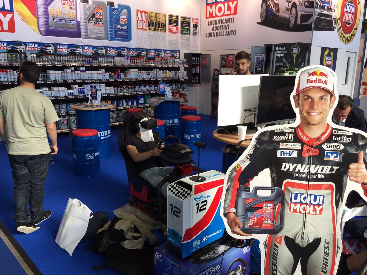 mphillipsmedia's tweet photo. VR driving at @LiquiMolyUSA booth at @Autopromotec 2017 https://t.co/fbg3n1oF66