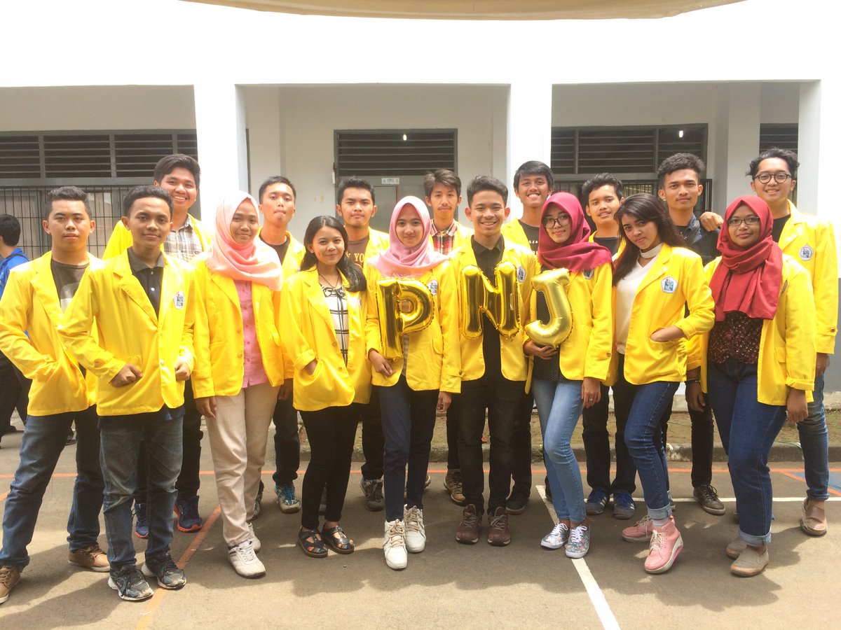 gamabo_pnj's tweet photo. Sosialisasi seRT di sman9bogor, rame banget! https://t.co/3lznvDOIJi