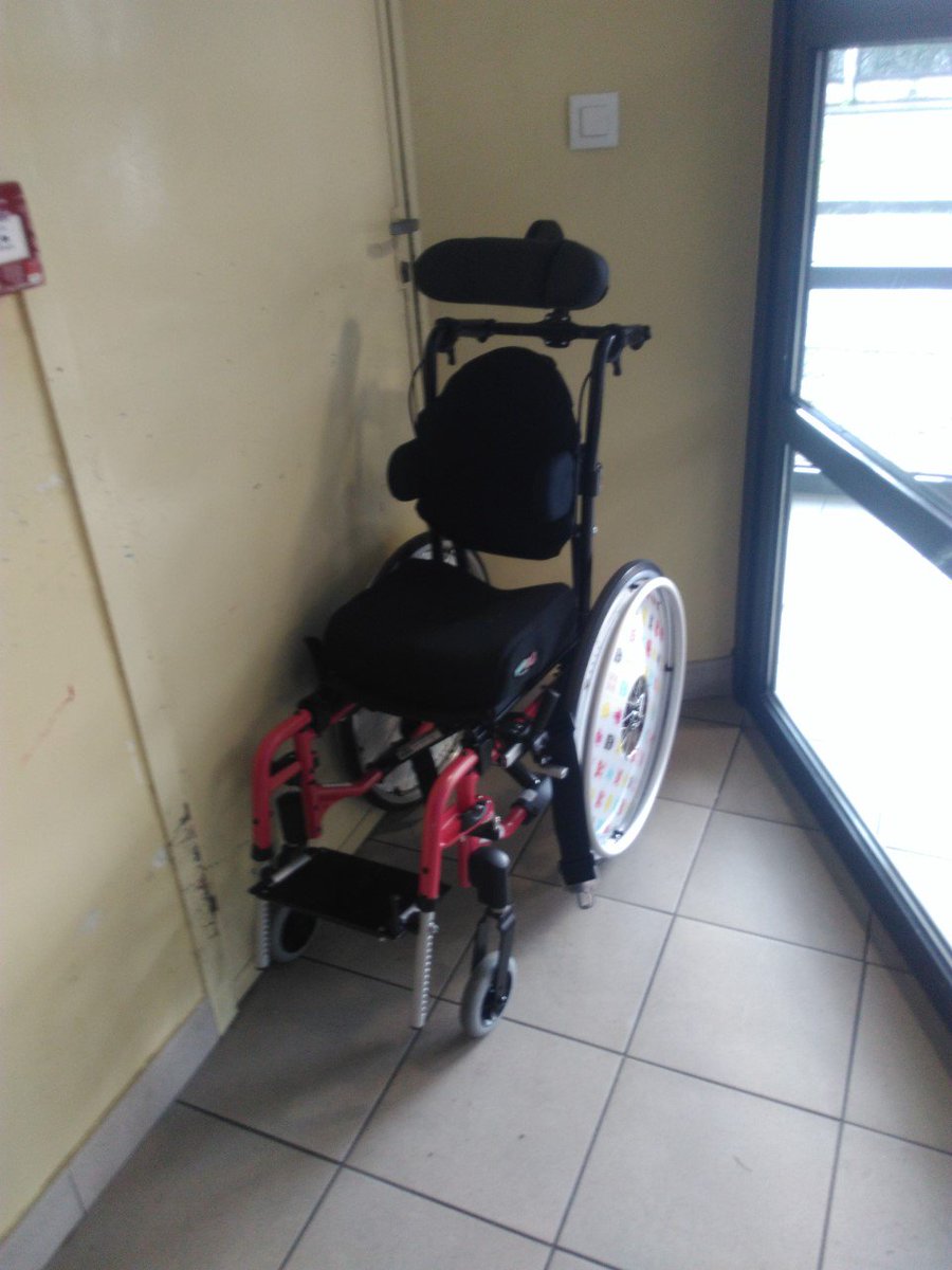 LegisAgenNerac's tweet photo. #Handicap #LotetGaronne @SO_47 @LaDepeche_47 @petitbleuagen  https://t.co/9dJmard65Z … .Indignation déni #democratie. Nos propositions #FI https://t.co/xOTU6uHxHt