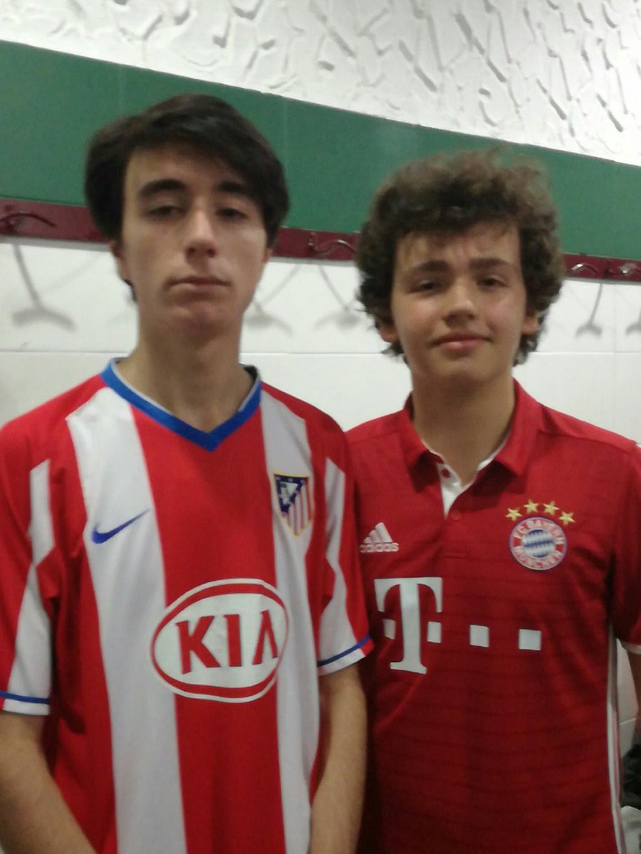 Badje1903's tweet photo. Todo preparado, vamos chavales, tres minutos #InterClases #ElClasico https://t.co/CBaq6QZr0j