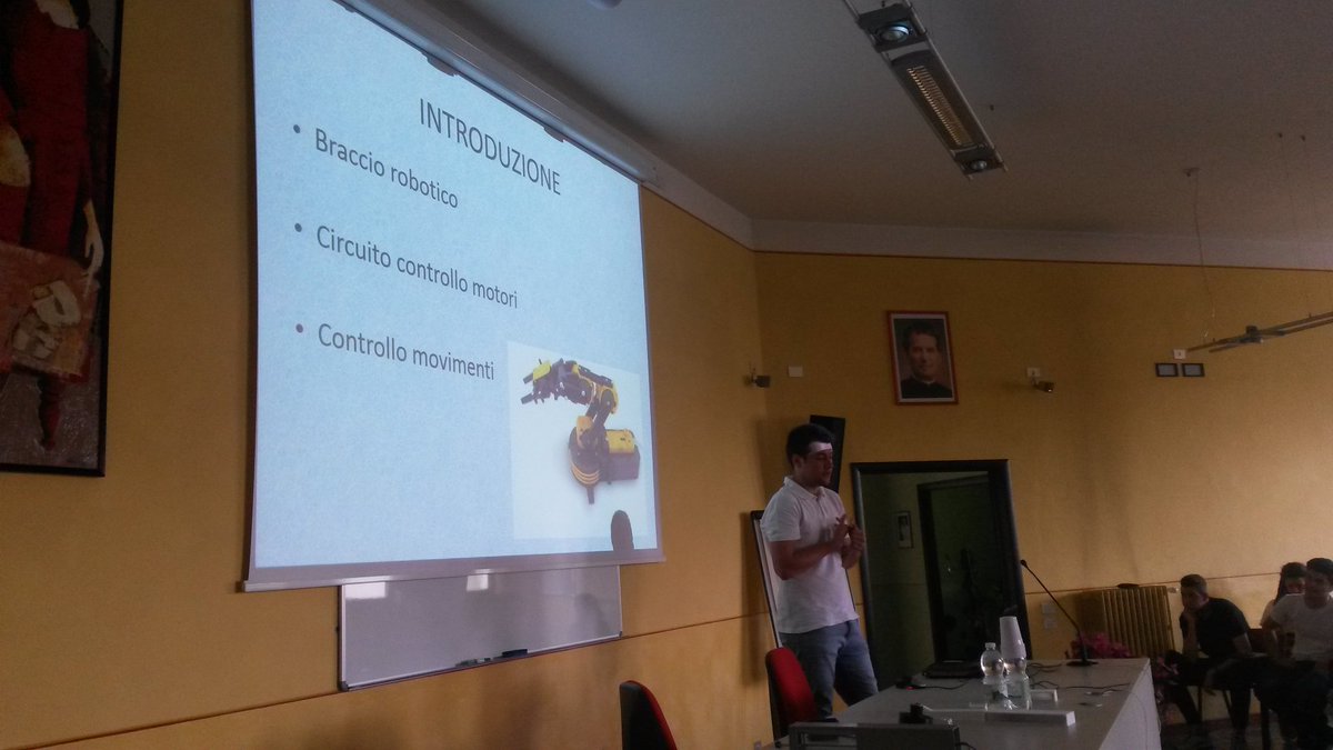 AliceGiammanco's tweet photo. Il "braccio robotico" di Luca #tecnicaMente2017 @AdeccoItalia @donboscobrescia https://t.co/DxyHmPsokS