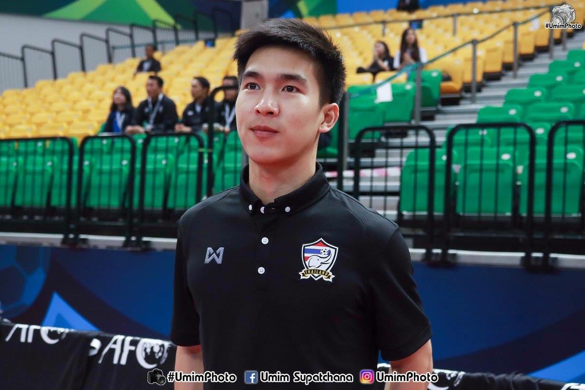 tarntm's tweet image. อ่ะ ดูเพื่อนชั้นไปถ่ายรูป ชั้นไม่เคยได้เจออะไรแบบนี้เล้ย55
อั๋น นักวิทยาศาสตร์การกีฬาฟุตซอลทีมชาติไทย

IG : Phichnuva
#ฟุตซอลไทย #ทีมชาติไทย