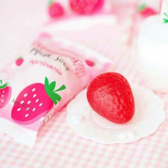 otbeautyshops's tweet photo. ่สบู่มาร์คสตอไม่ต้องจ่ายแพงแค่49 บาทก็ช่วยให้หน้าขาวกระจ่างใส ลดสิวด้วย
#สบู่มาร์กสตอ #maskstrawsoap #สุมณีขาวแบบมีเหตุผล #sumaneecream https://t.co/2nAbRx3qtK