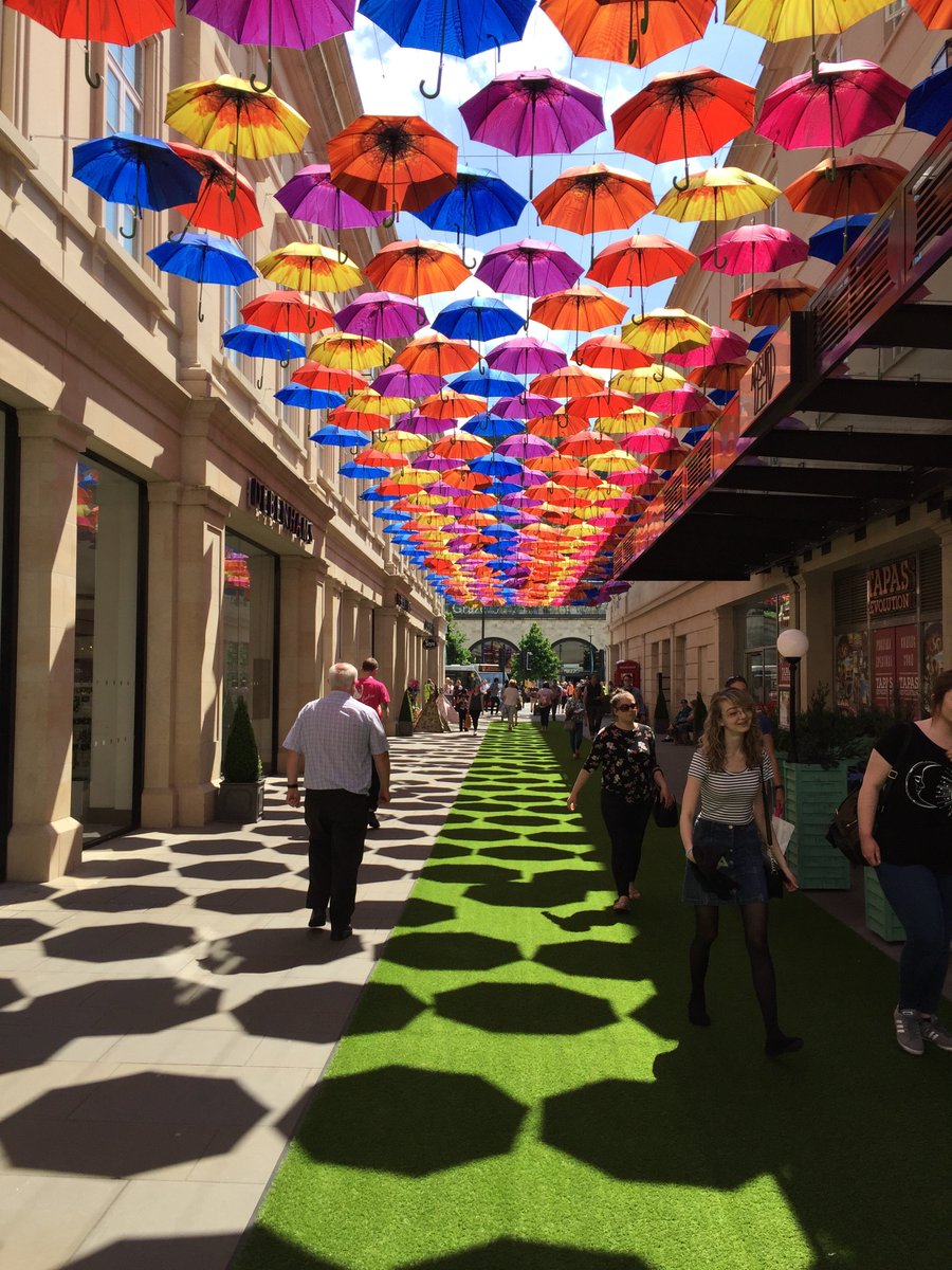 OnDesignPodcast's tweet photo. No umbrellas required in beautiful Bath, where we’re recording with @osbornepike for an upcoming episode #podcast #design https://t.co/3jMhgVJSJO