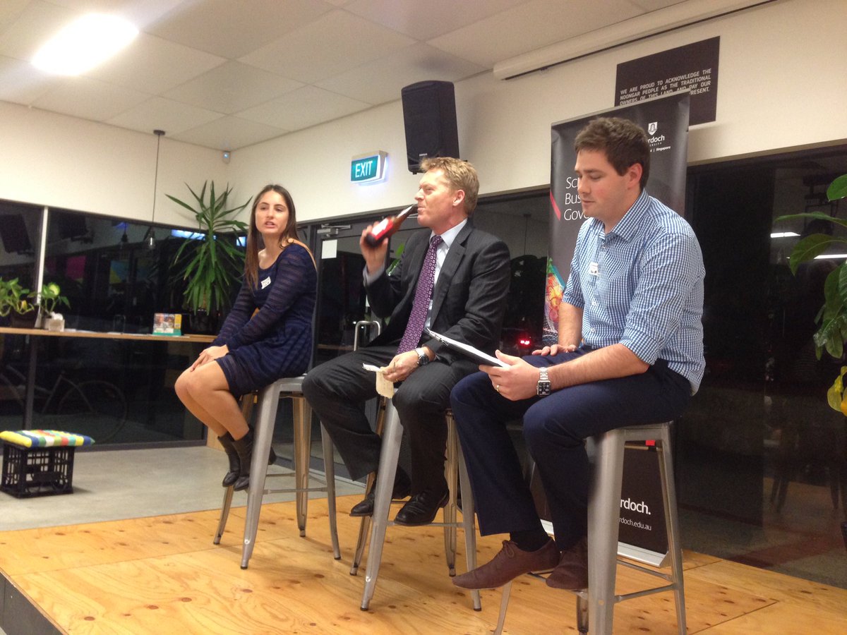 Murdoch_BusGov's tweet photo. @DavidFlanagan_ Launching #Mandurah Young Professionals at Make Place @MurdochUni @PeelChamber @bethemakers https://t.co/vDqNzNOTFw