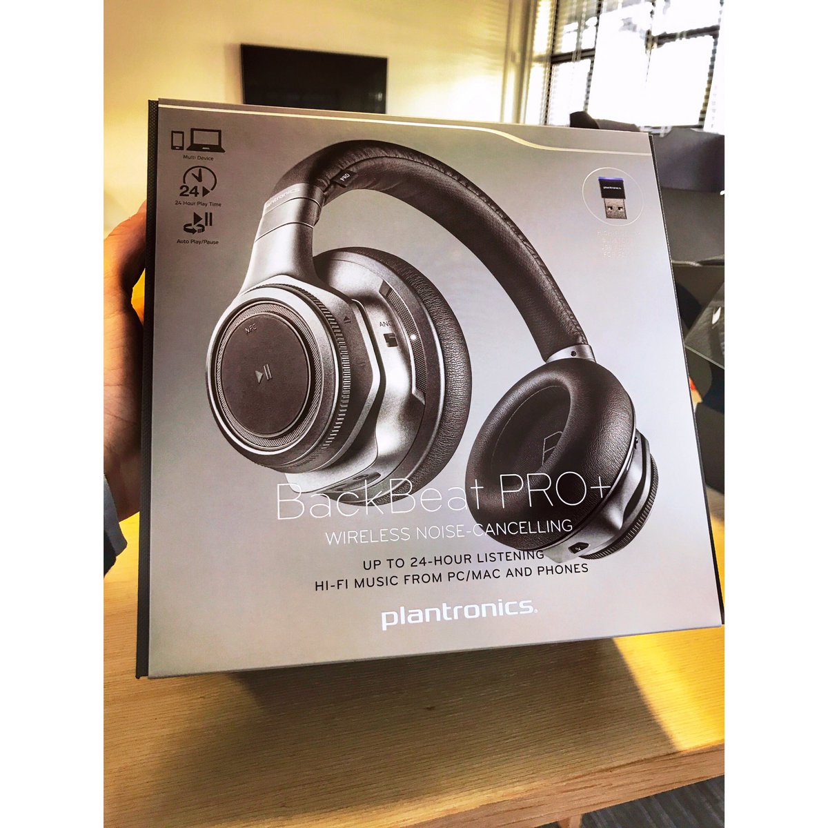giangitucci's tweet photo. These have to be the most UNREAL sound quality and experience ever, @Plantronics #BackBEATPro's. Much listening pleasure is on the horizon🎧® https://t.co/LmyUQ7hcqx