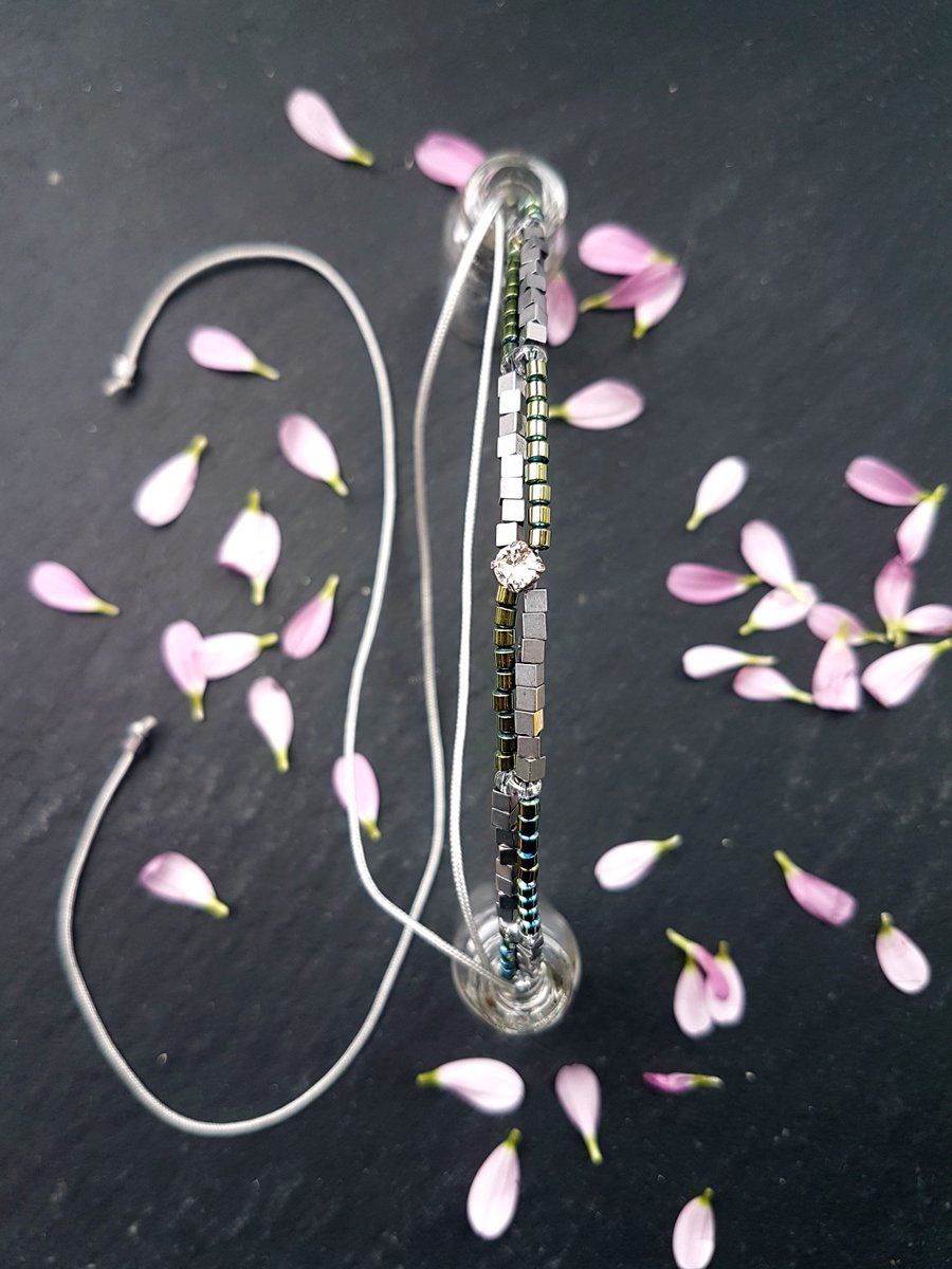 DUniverseApp's tweet photo. G L A M 💎 // Delicate is the perfect way to describe this handmade choker. It has been made for you with love, care and passion 🌸 #duapp https://t.co/CZVmWm1lf9