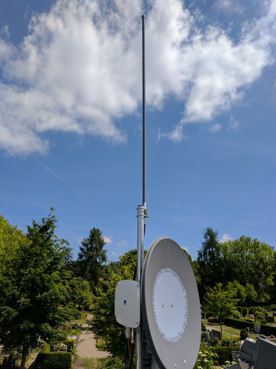caspararmster's tweet photo. Finally installed my #LoRaWAN #Gateway for @ttn_hennef & @f_netzwerker next to my #Freifunk Knoten @freifunk_hennef - perfect "Vatertag"! https://t.co/CKOSwK9fdQ