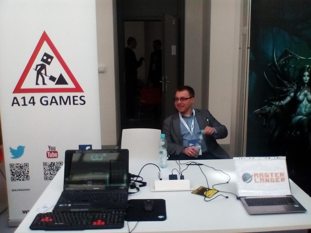 A14Games's tweet photo. Showing #MasterLander on pixel connect #pixelheaven #indiedev #gamedev https://t.co/4k4jpZ7by0