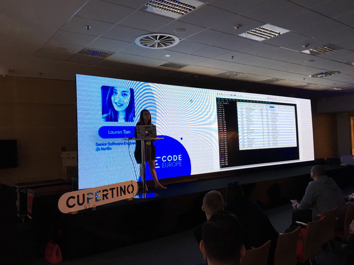 Art4media2's tweet photo. Pozdrowienia z Warszawy, gdzie trwa największa konferencja IT 
w Polsce- @code_europe❗️😉👍 https://t.co/rgadTCGbRN
