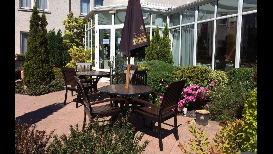 Perfect day for cocktails on the patio! 😊☀🍸#sunnydays #alfrescococktails