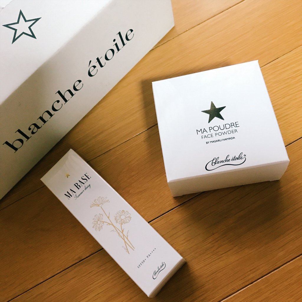 dio96_69's tweet image. blanche etoileのベースとパウダーよき😋ダンボールまでかわいい。 #ブランエトワール #blancheetoile #mabase #MAPOUDRE #マベース #マプードル