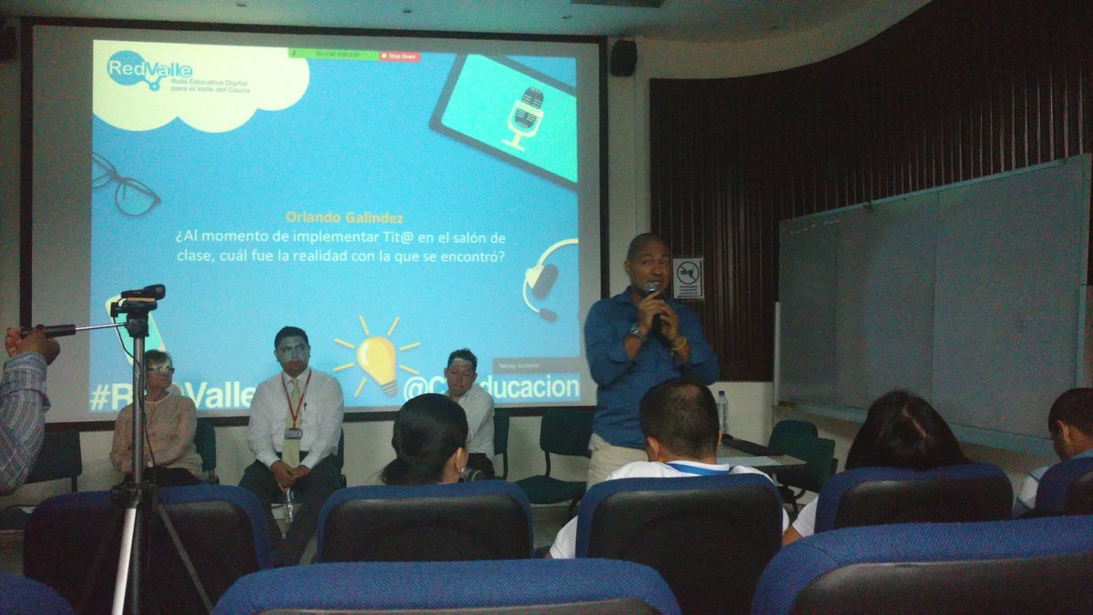 TitaEDPT's tweet photo. Maestros Formadores @SEMCALI exponen sus experiencias y evidencias de la implementación y uso de @TitaEDPT en sus IEO #Redvalle https://t.co/eJBJWf808K