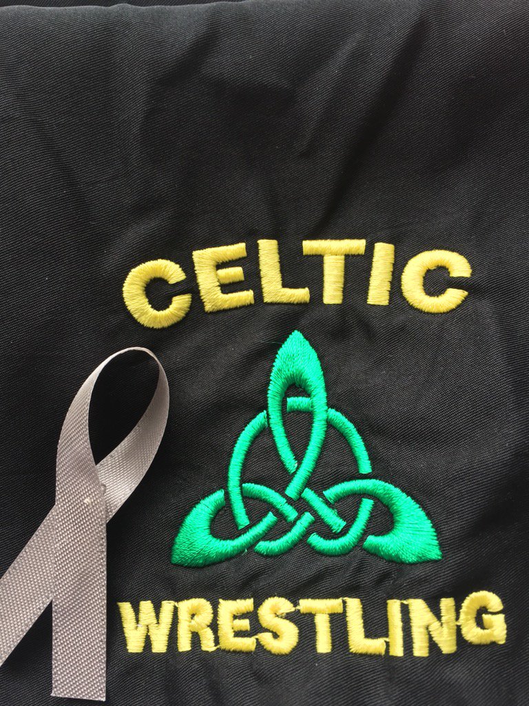CoachAWrestling's tweet photo. A wrestling team is family. Proud of my family for their support for one of our own.  Thank you gentlemen. https://t.co/BfE1ndxwBW