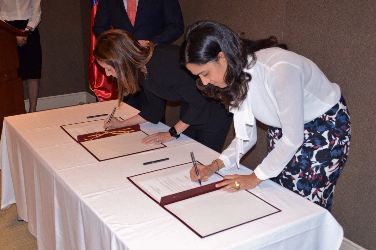 Yesterday, the Howard G. Buffett Foundation donated $16.1 million to Colombia for humanitarian demining efforts of our Armed Forces