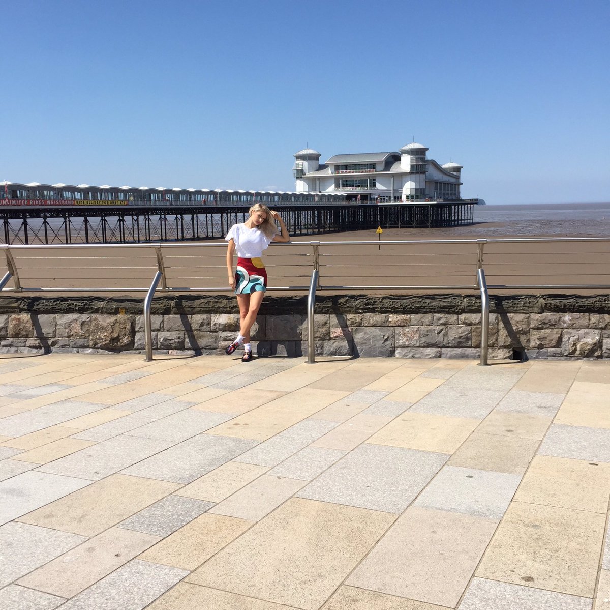 Stylebham's tweet photo. We've been out on location shooting for #Issue54 today, we can't wait to show you! 🏖🎡 https://t.co/EcCziCxaQD