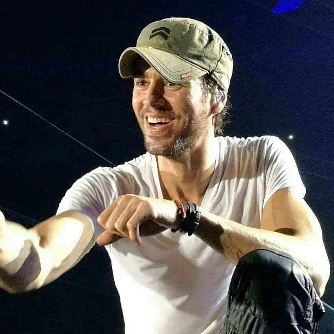 <a href="/Viviane6677/">Viviane</a> @Fansdelaradio <a href="/GannyMartin/">Ganny Martín</a> @CarlosJRubiofm <a href="/enriqueiglesias/">Enrique Iglesias</a> <a href="/EHrabkova/">Eva Hrábková</a> <a href="/EnriquettaMarc1/">Enriquetta Marcia</a> <a href="/dalen_anita/">Anita Dalen</a> <a href="/mich_onelove/">M!CHELLE G ♠️</a> <a href="/elityemilova88/">ELL Emilova</a> <a href="/mackovic_sandra/">Sandra Mačković</a> @MariposaMm568 <a href="/2711Mibeya/">Mirian Iglesias</a> Hello ❤