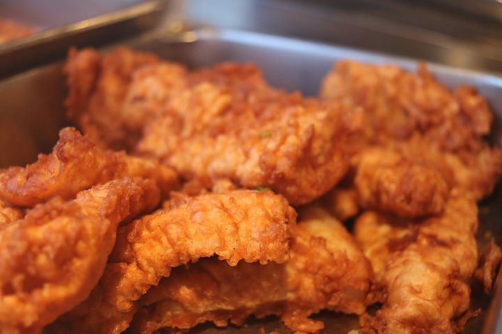 ILBeachResort's tweet photo. Stop in tomorrow night for our weekly all you can eat fish fry special! https://t.co/LON3b3nVZY