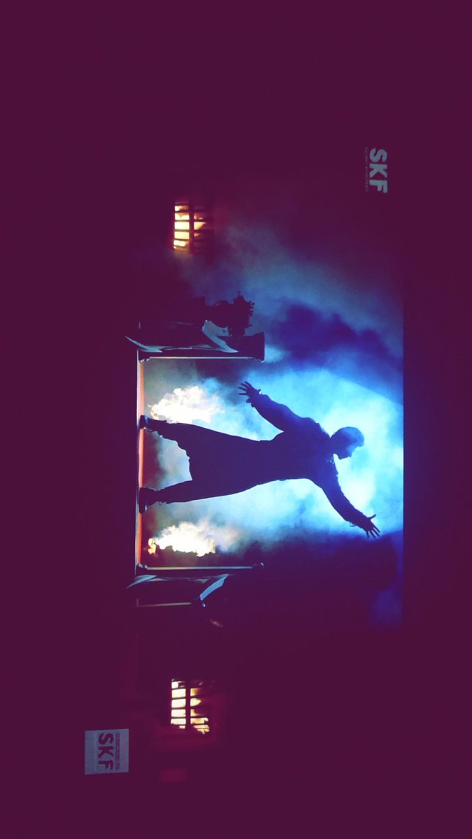 Dear magician,
Noticed you❤️ 
<a href="/iamsrk/">Shah Rukh Khan</a>