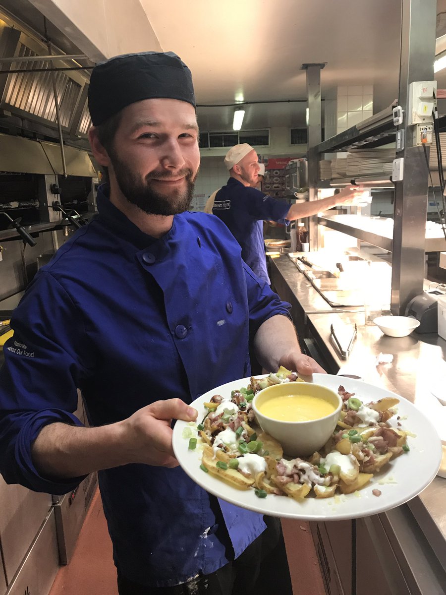 Serving up some great memories at the promenade!! #lovingthesun #cheese @awood_01 <a href="/WeAreSUGM/">WeAreSUGM</a>