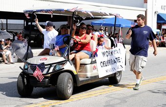SeguinCityHall's tweet photo. @seguinmain needs your 4th of July parade float application: https://t.co/7xBCtQwK5Q #SeguinItsReal https://t.co/RK0jr1WCFB