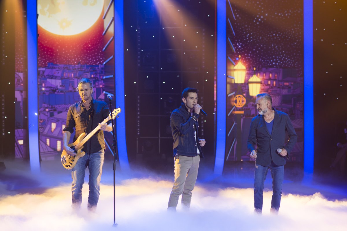 eltelevisero's tweet photo. .@MarioMartinP, ex-concursante de OT 3 participó ayer en @fanduoTVE cantando junto a @launionnet 
https://t.co/2n3E4RfBqS https://t.co/Y9DP4v2QVR
