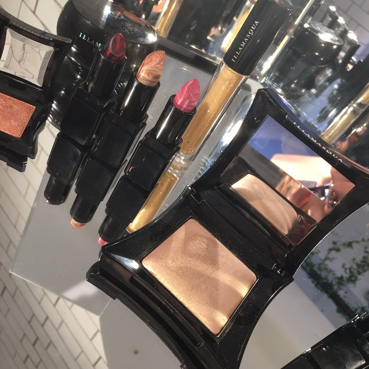 Beauty highlights from <a href="/Debenhams/">Debenhams</a> Press day #DebsAW17 #Buxombabe