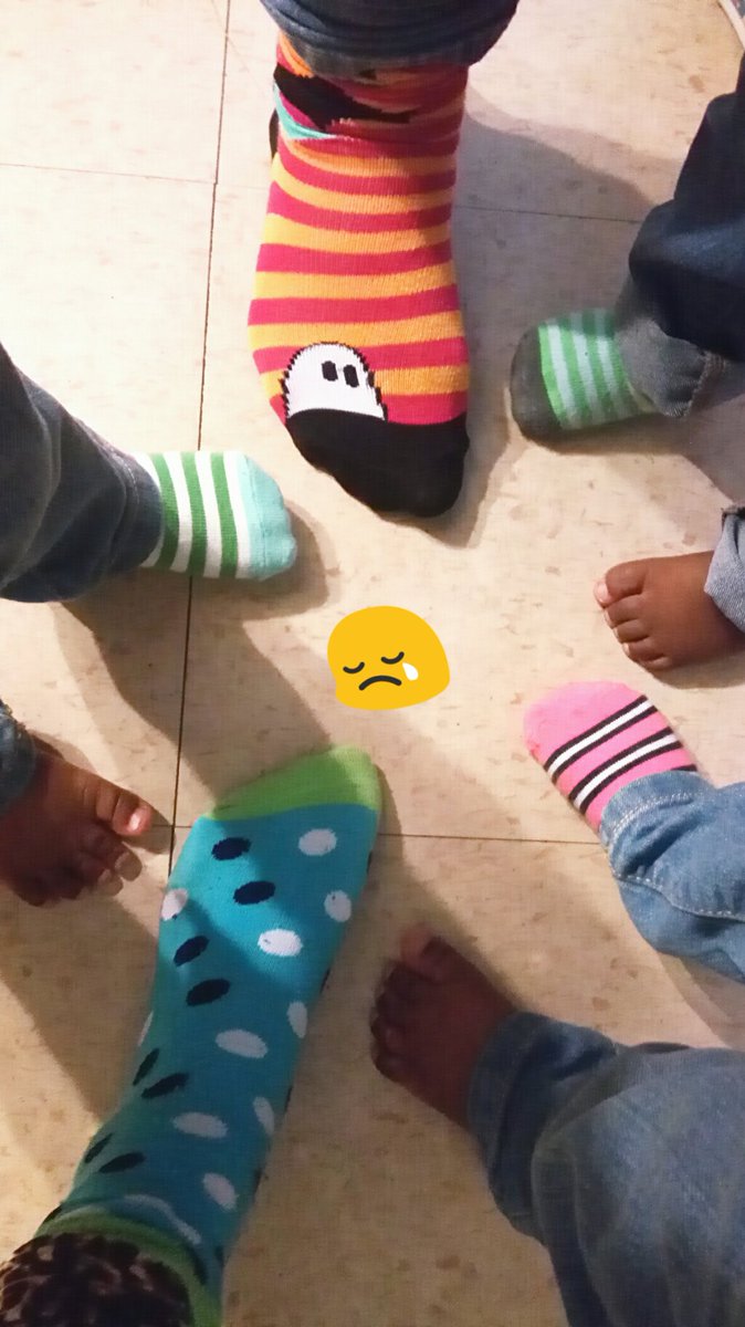 EbonieT's tweet photo. We #RockOneSock For #MissingChildrensDay #StopOnlinePredators #ProtectOurChildren
#OneSock
#NationalCenterForMissingAndExploitedChildren https://t.co/qv58CHGwZR