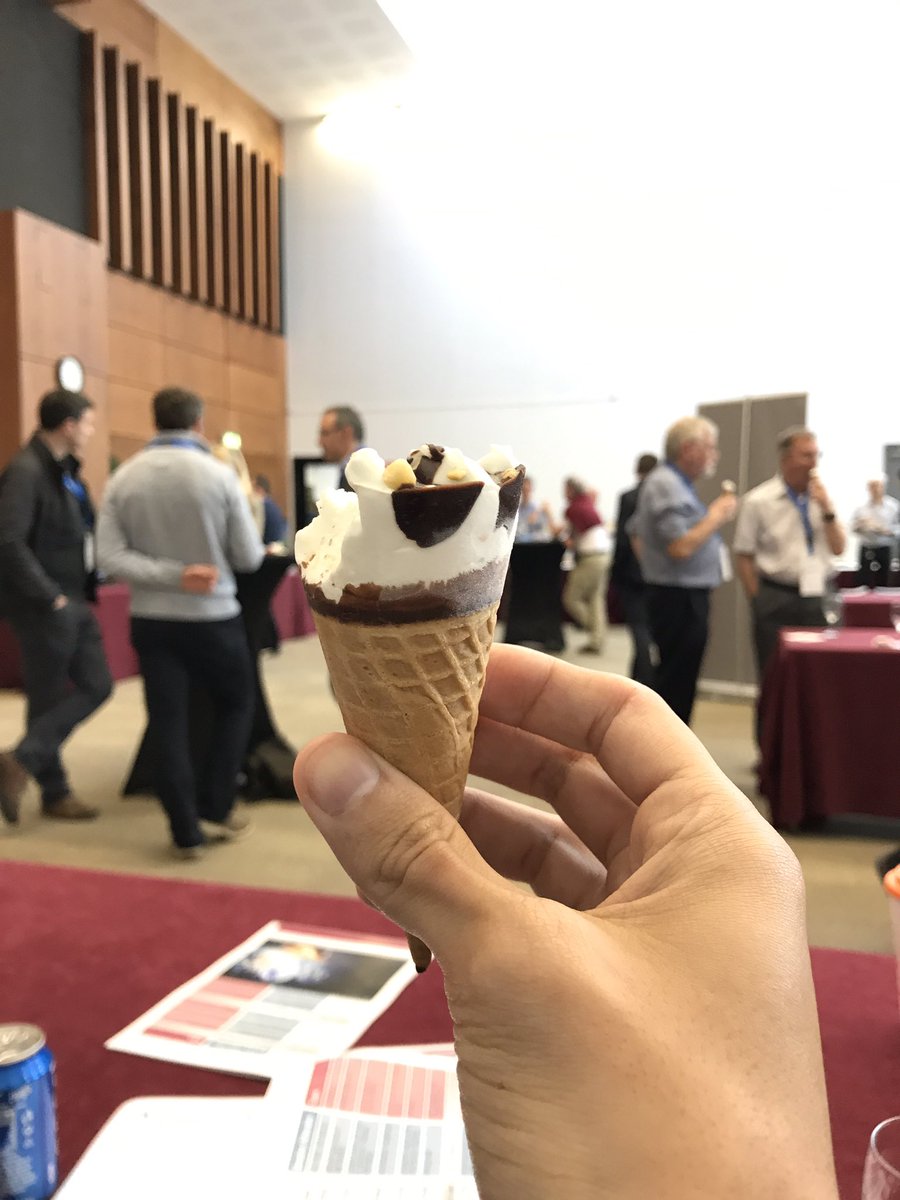 tarutaru's tweet photo. The only event that you have free ice cream #ATLANTEC17 https://t.co/UZV13SVwfX