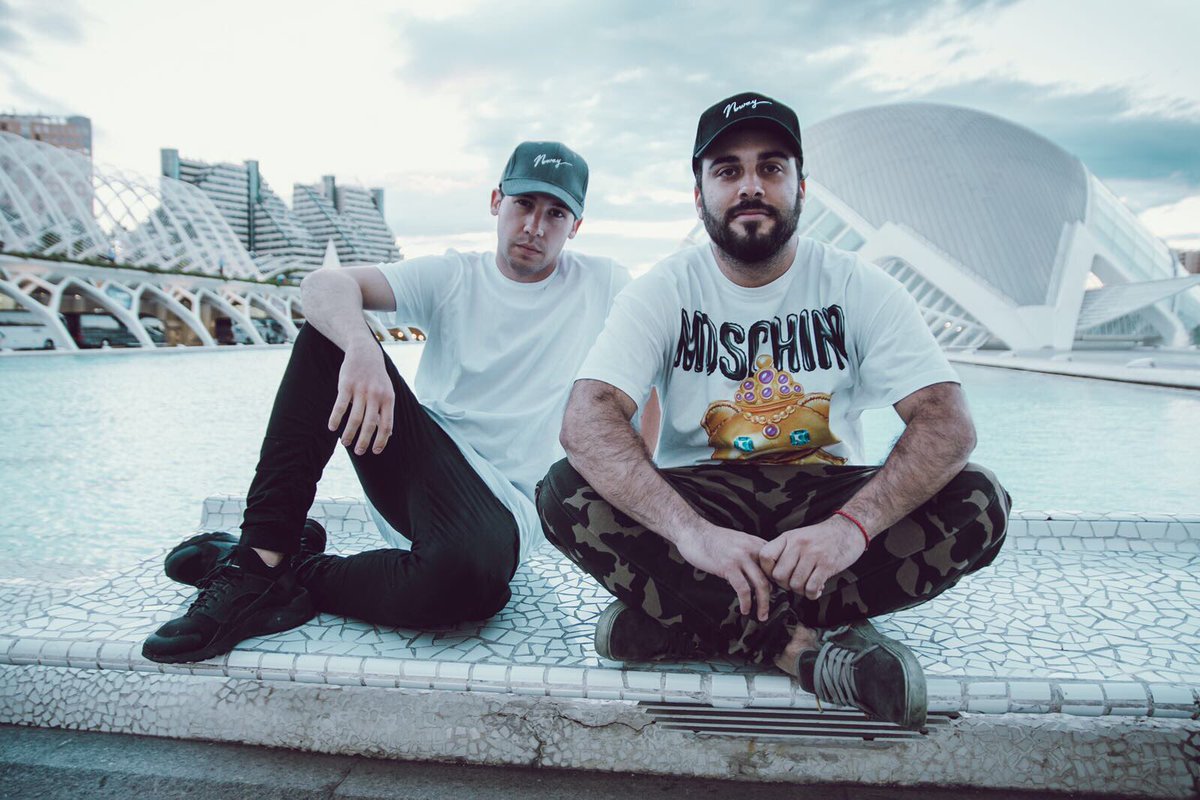 Unidos somos fuertes 🙏🏼
Ya podéis comprar los primeros productos en @nowaystreetwear .
📷: <a href="/joaangilabert/">Rǝvolucionari</a>