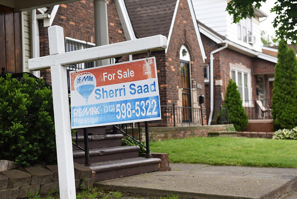 Detroit’s population loss has slowed to its lowest pace in decades. See how your community fared: detne.ws/2rWUuAD