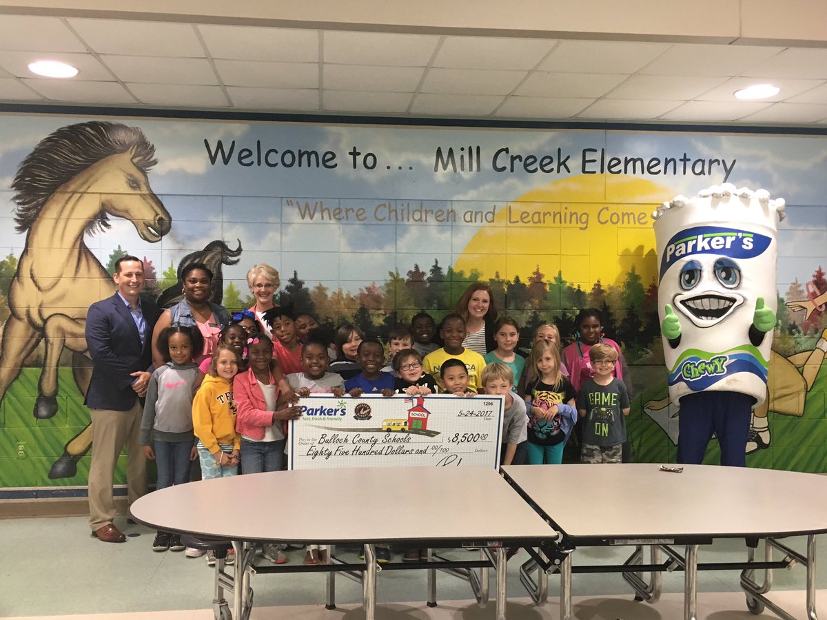 BullochSchools's tweet photo. Thank U @ParkersPumpPal for #FuelingTheCommunity & our schools! Glad to have U visit @MCElementary & make a $8,500 donation to our schools. https://t.co/kisXXpNRAA