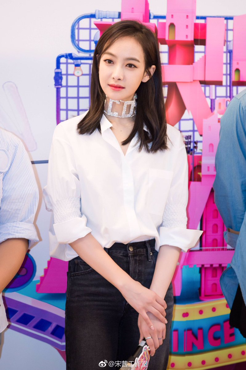 victoriathaifan's tweet photo. เมื่อคืนวิคเข้าร่วมงานครบรอบ20ปีรายการ Happy Camp ที่ฉางซา https://t.co/C0AVgf06vi