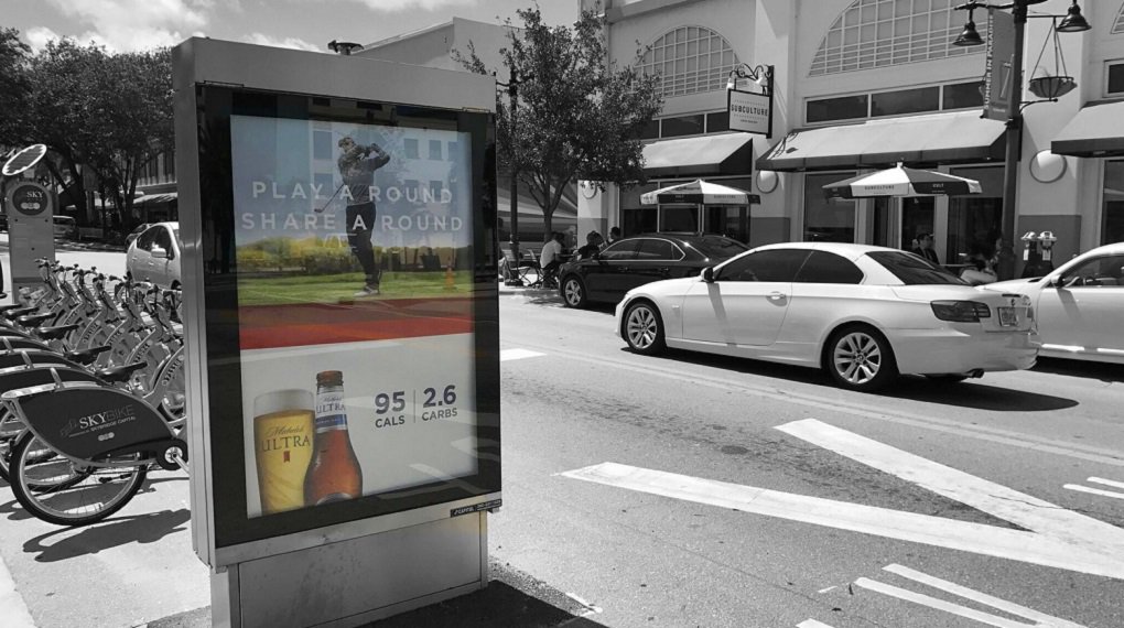 capitoloutdoor's tweet photo. #liveultra with @MichelobULTRA! #ooh #adpanels #westpalmbeach #WPB #GoWherethePeopleAre -- https://t.co/NjKcCX5rgZ https://t.co/Z98VXw1cSp